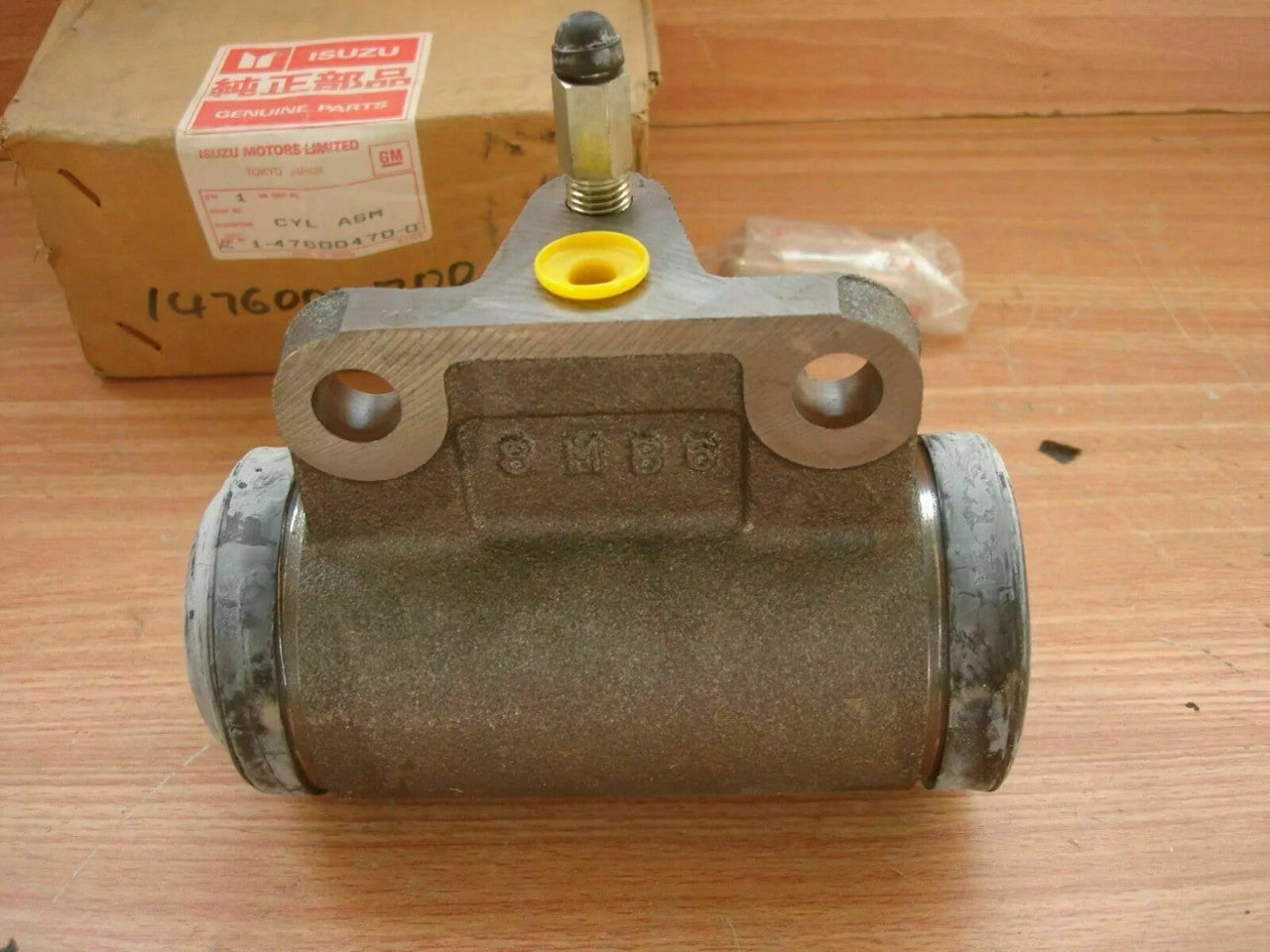 Brake Wheel Cylinder fits Isuzu Bus Truck Giga Mitsubishi Canter Fuso Genuine 1476004700 View Rear