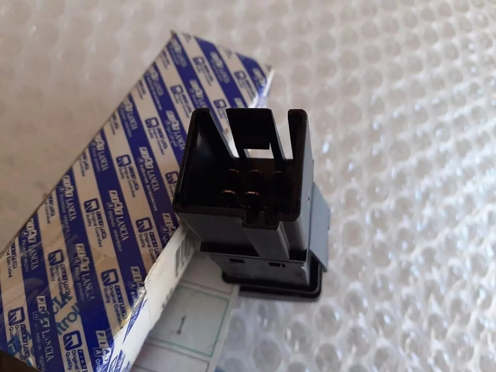 Air Condition Switch fits Fiat Ulysse Scudo Lancia Z 1481214699 Genuine View Right