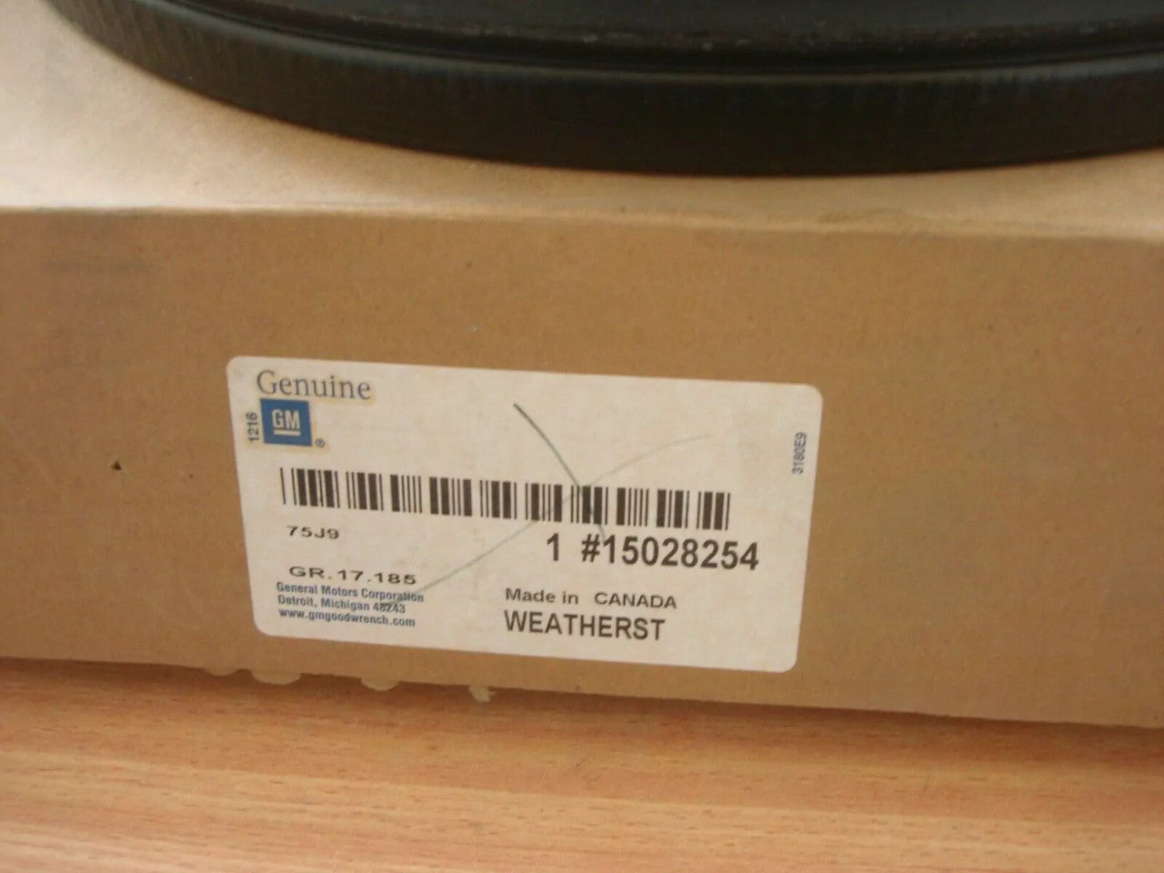 Door Seal Lift Gate fits Chevrolet Blazer GMC Jimmy 4.3 V6 15028254 Genuine View Rear