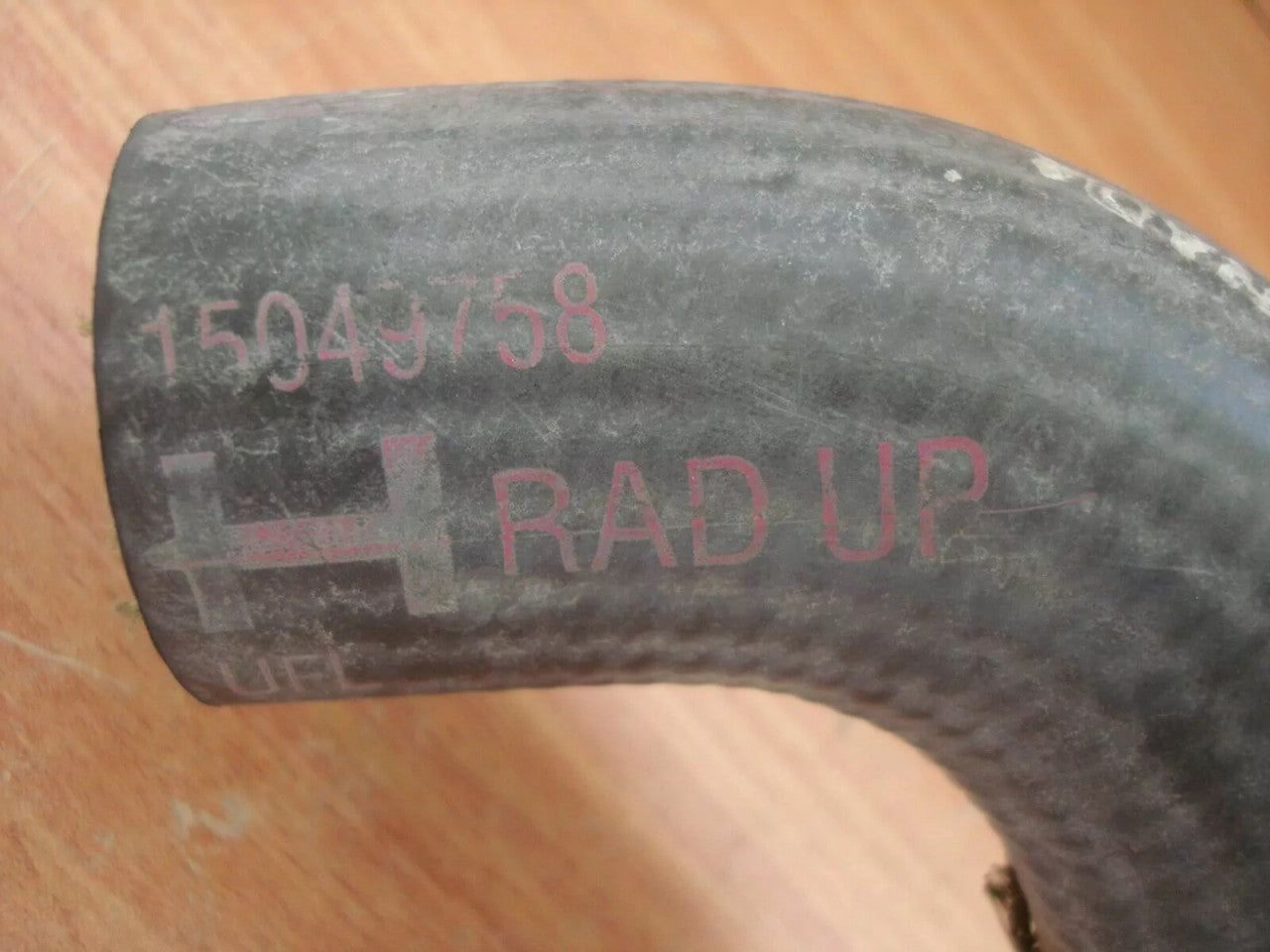 Radiator Hose Upper fits Chevrolet Blazer GMC Jimmy 4.3 V6 15049758 Genuine View Rear