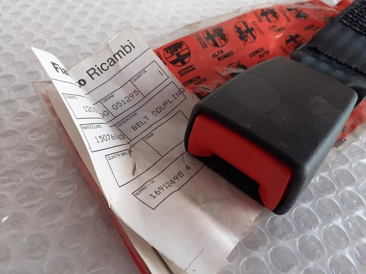 Rear Seat Belt Buckle Socket fits Alfa Romeo 145 146 150760080 Genuine 150761080 View Rear