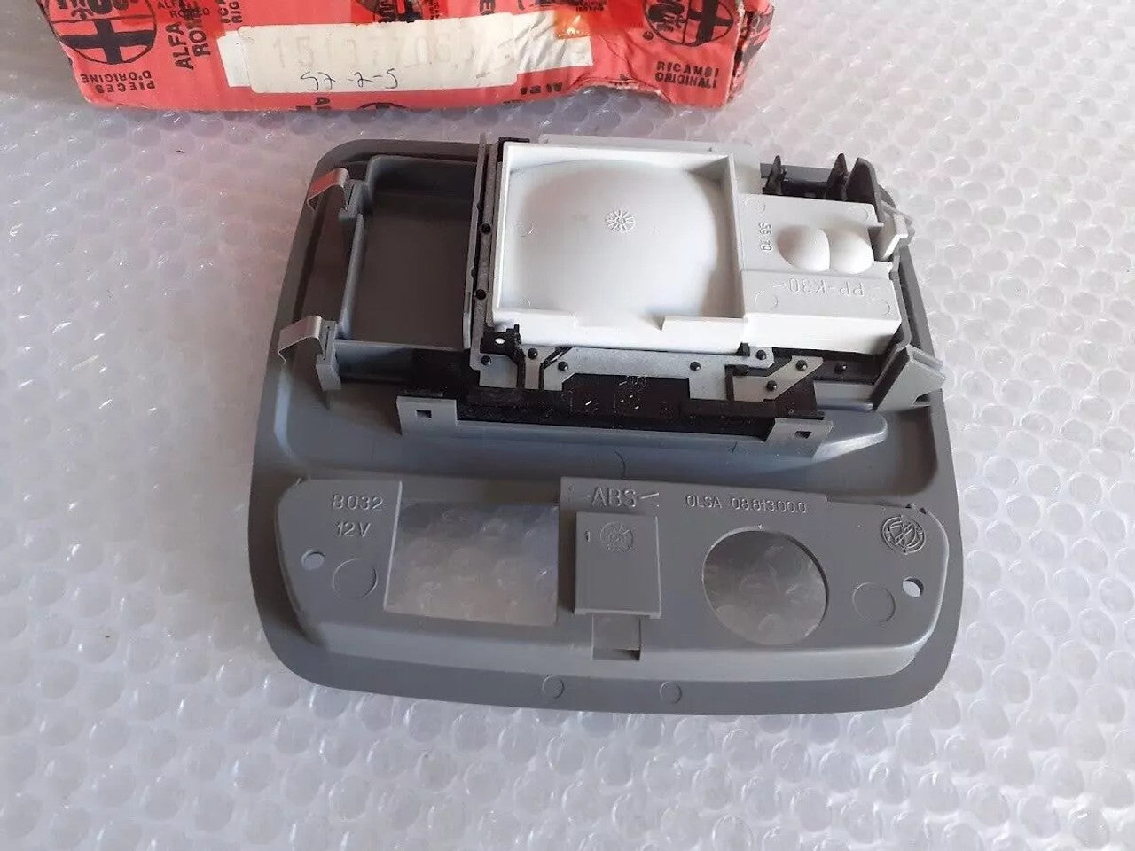 Interior Light RHD fits Alfa Romeo 145 146 151377065 Genuine View Upper