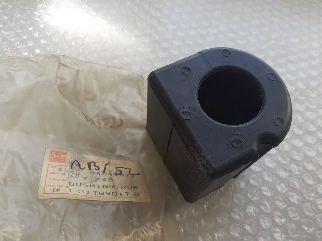 Sway Bar Bush Stabilizer fits Isuzu Bus Truck 1517890170 Genuine View Front