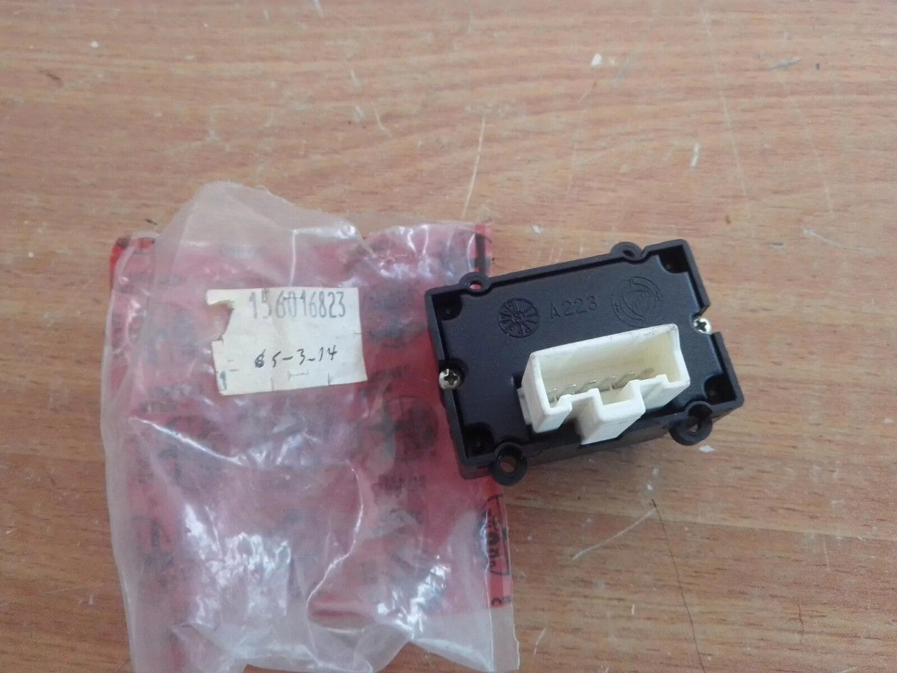 Fog Light Switch fits Alfa Romeo 156 156016823 Genuine View Rear