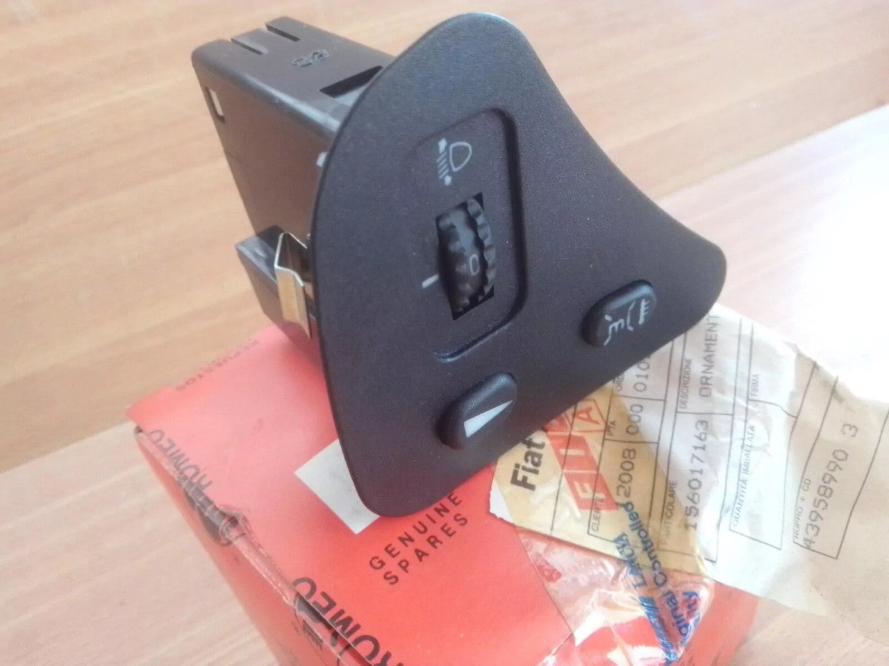 Headlight Level Switch RHD fits Alfa Romeo 156 156017163 Genuine View Front