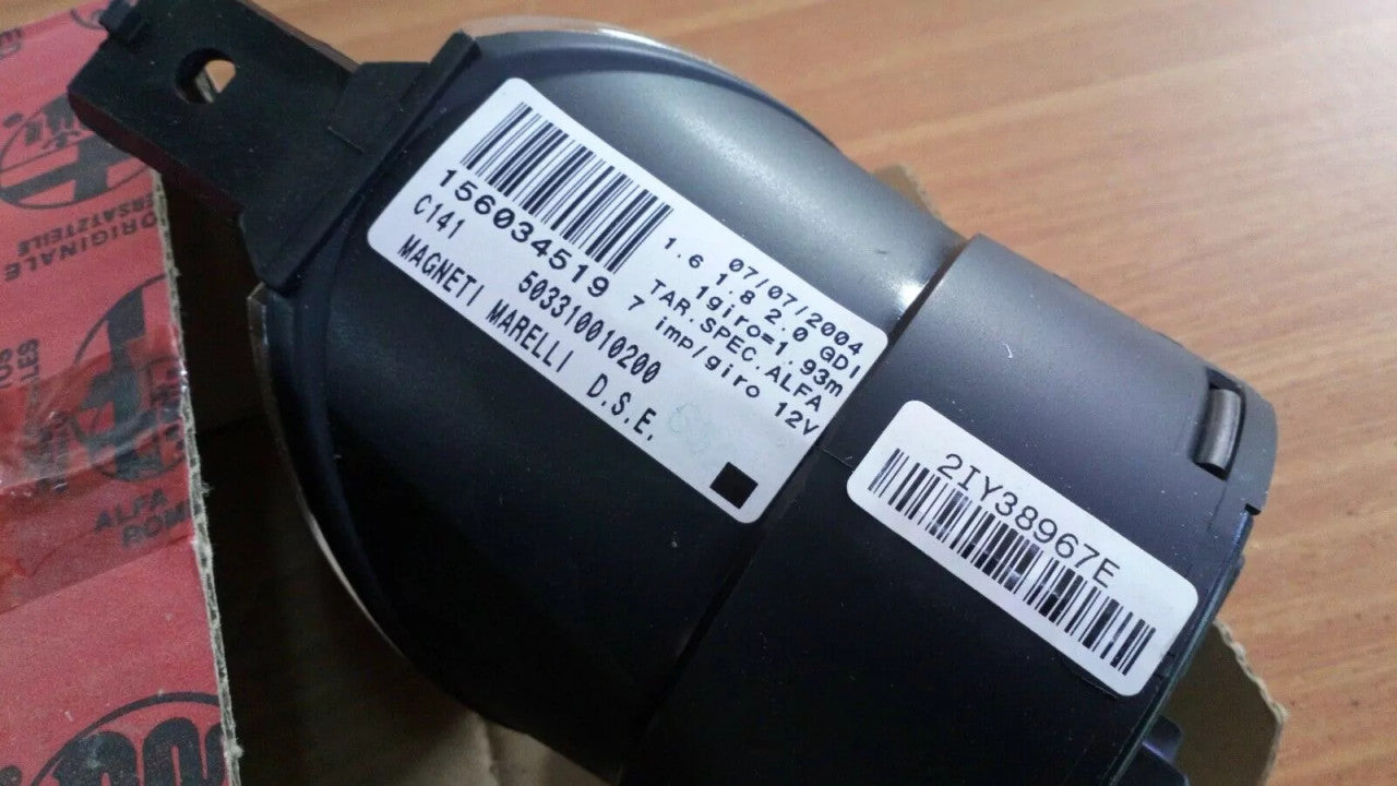 Speedometer KM/H fits Alfa Romeo 156 156034519 Genuine View Left