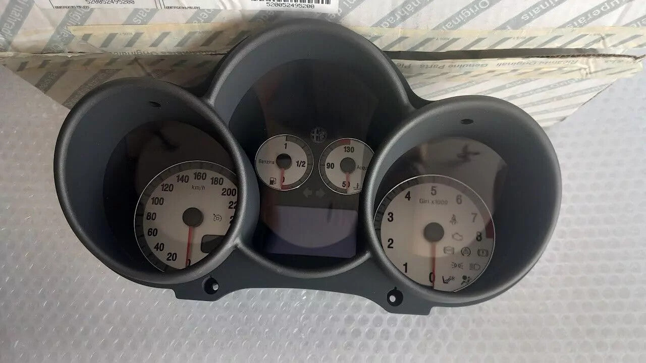 Instrument Cluster fits Alfa Romeo GT 156050196 Genuine View Front