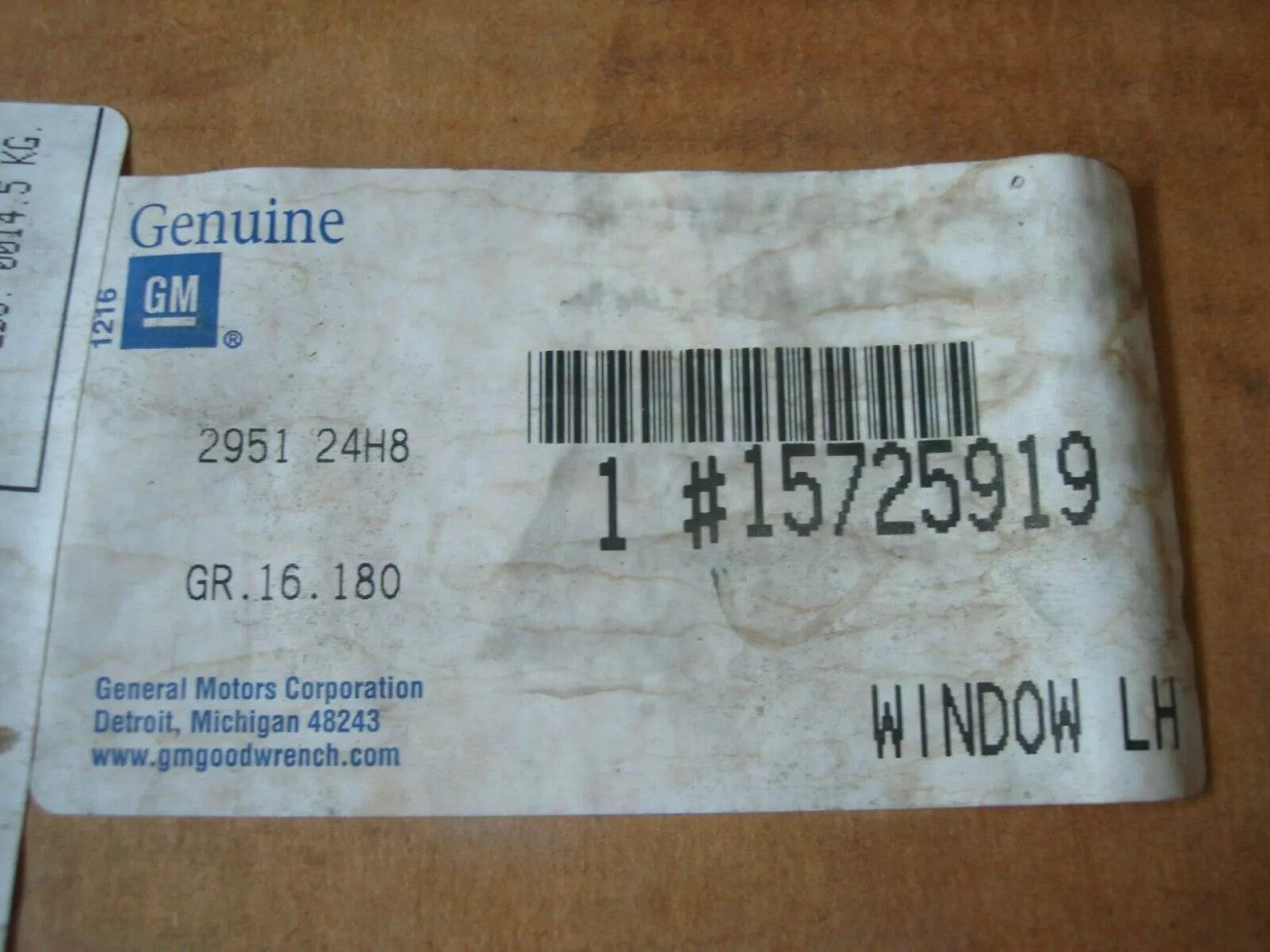 Window Rear Left fits Chevrolet Blazer GMC Jimmy 15725919 Genuine View Right