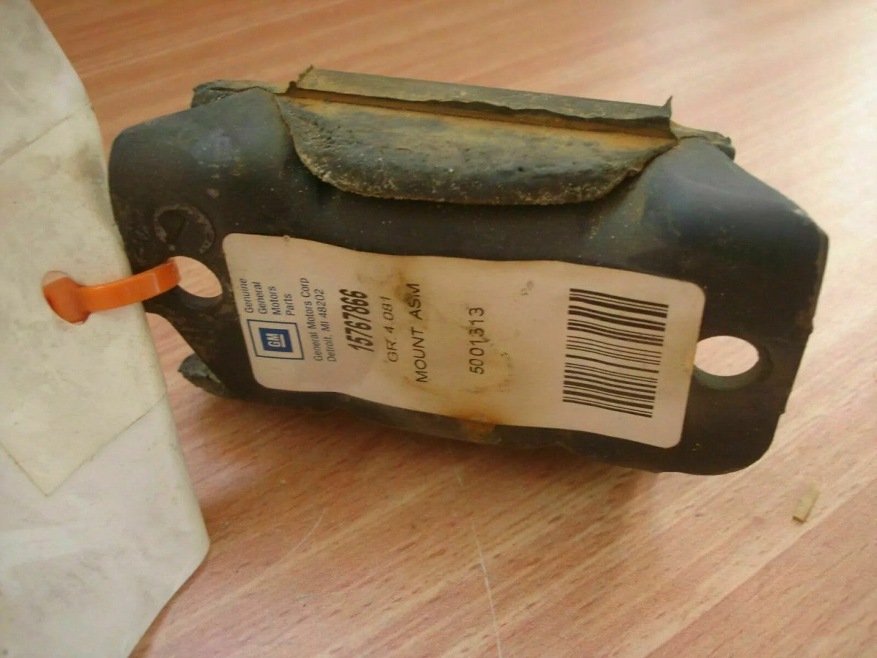 Engine Mount Rear fits Chevrolet Blazer GMC Jimmy 4.3 V6 15767866 Genuine View Rear