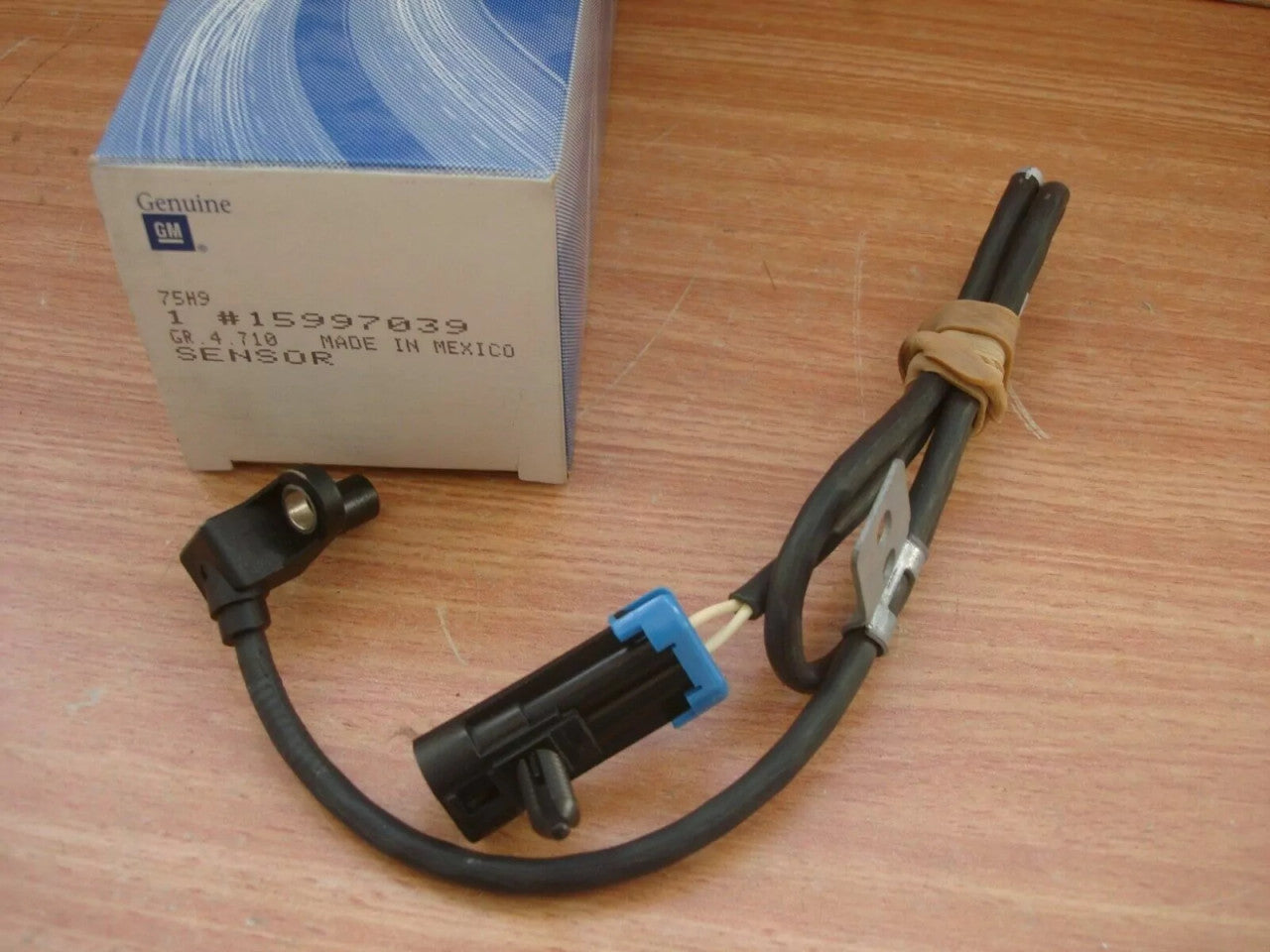 Sensor Front Wheel Speed fits Chevrolet Blazer GMC Jimmy 4.3 V6 15997039 Genuine View Front