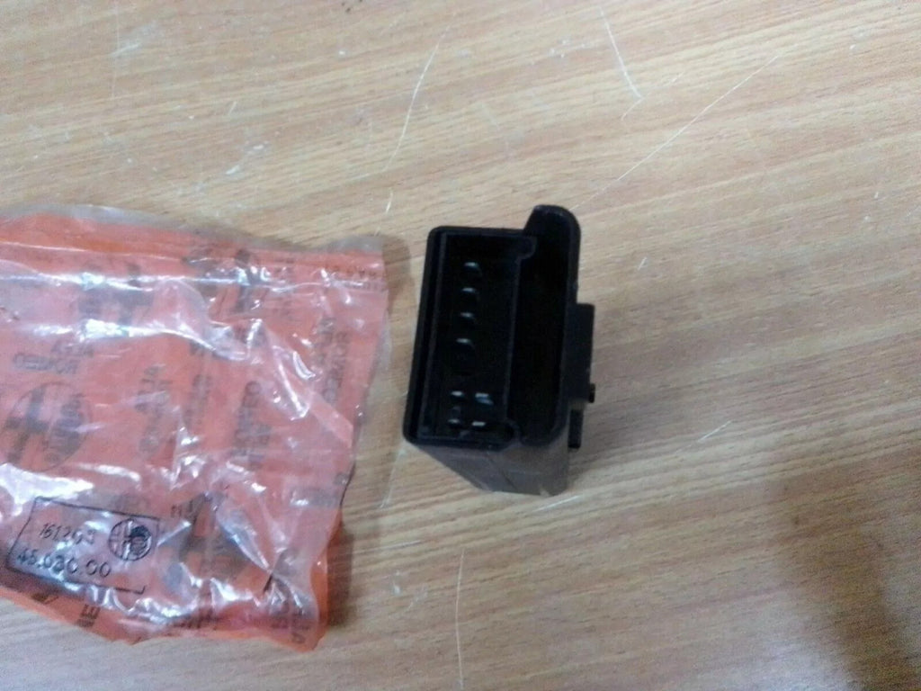 Central Locking Control Unit fits Alfa Romeo RZ SZ 75 60530331 Genuine 161204503000 View Rear