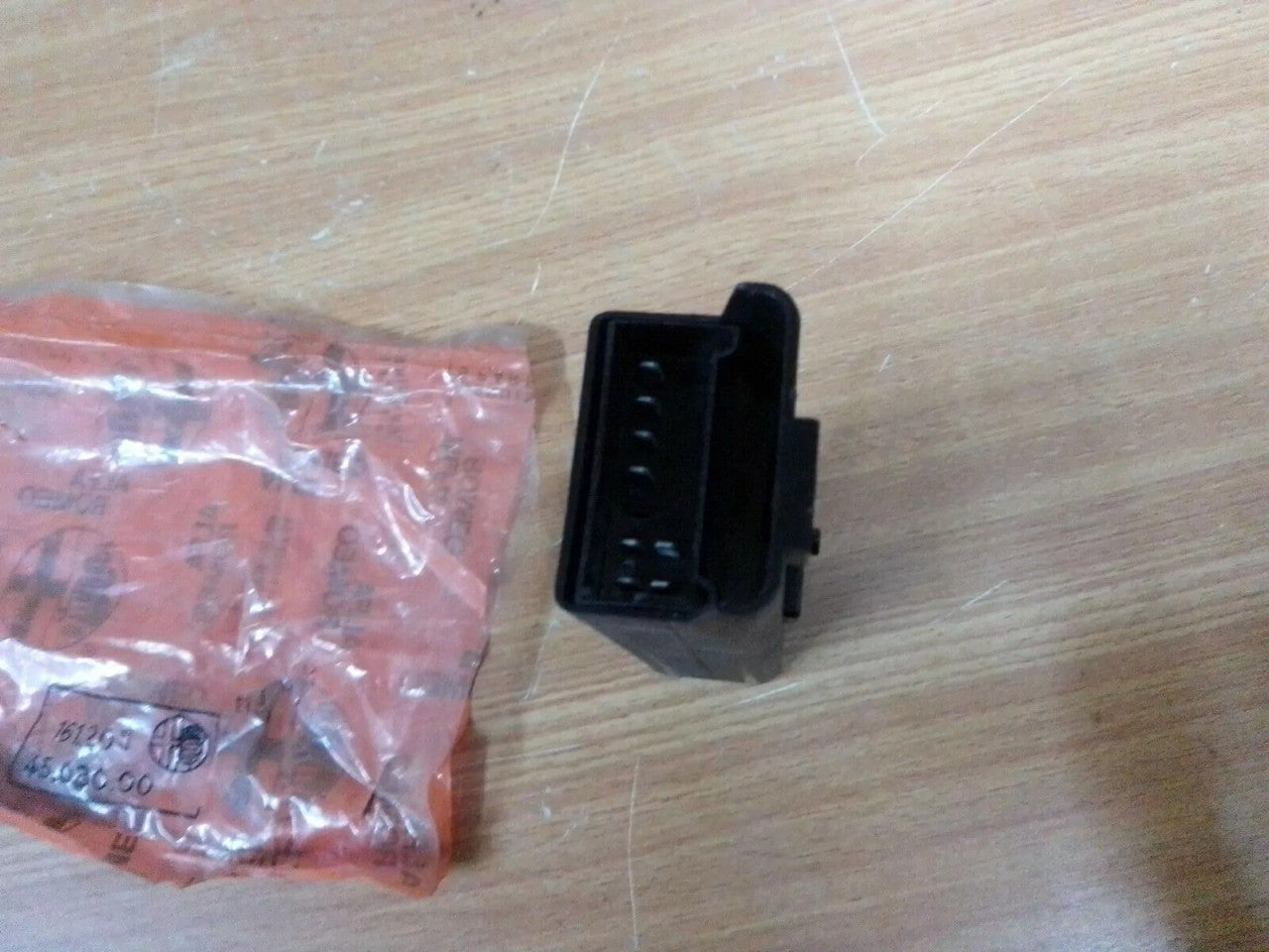 Central Locking Control Unit fits Alfa Romeo RZ SZ 75 60530331 Genuine 161204503000 View Rear