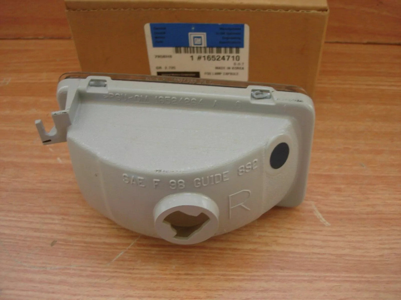 Fog Light Front Right fits Chevrolet Blazer GMC Jimmy 4.3 V6 16524710 Genuine View Rear