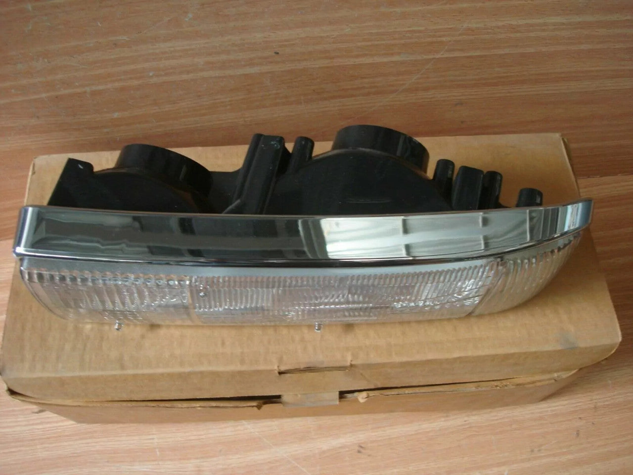 Headlight Left fits Chevrolet Blazer GMC Jimmy 16524739 Genuine View Rear