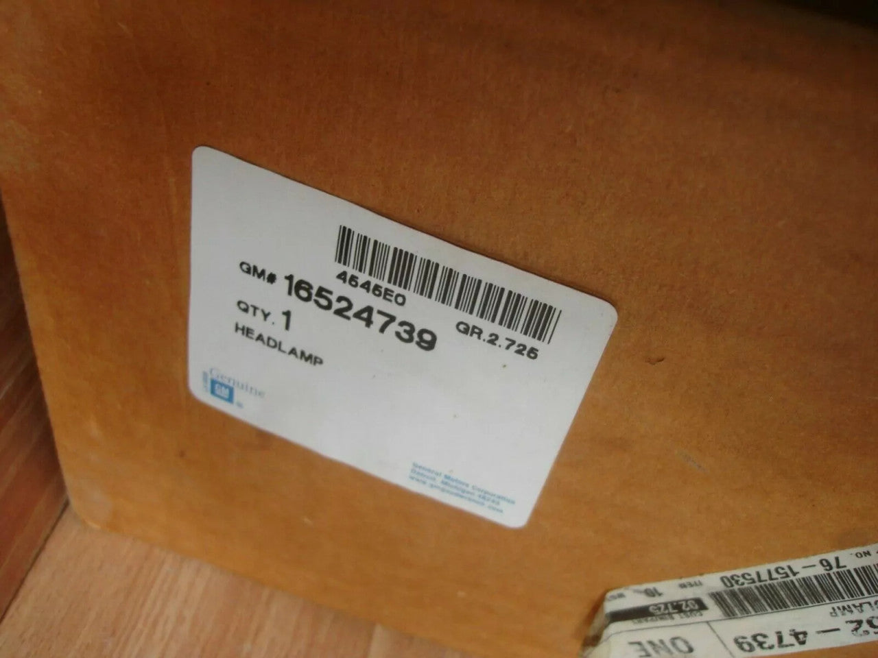 Headlight Left fits Chevrolet Blazer GMC Jimmy 16524739 Genuine View Upper