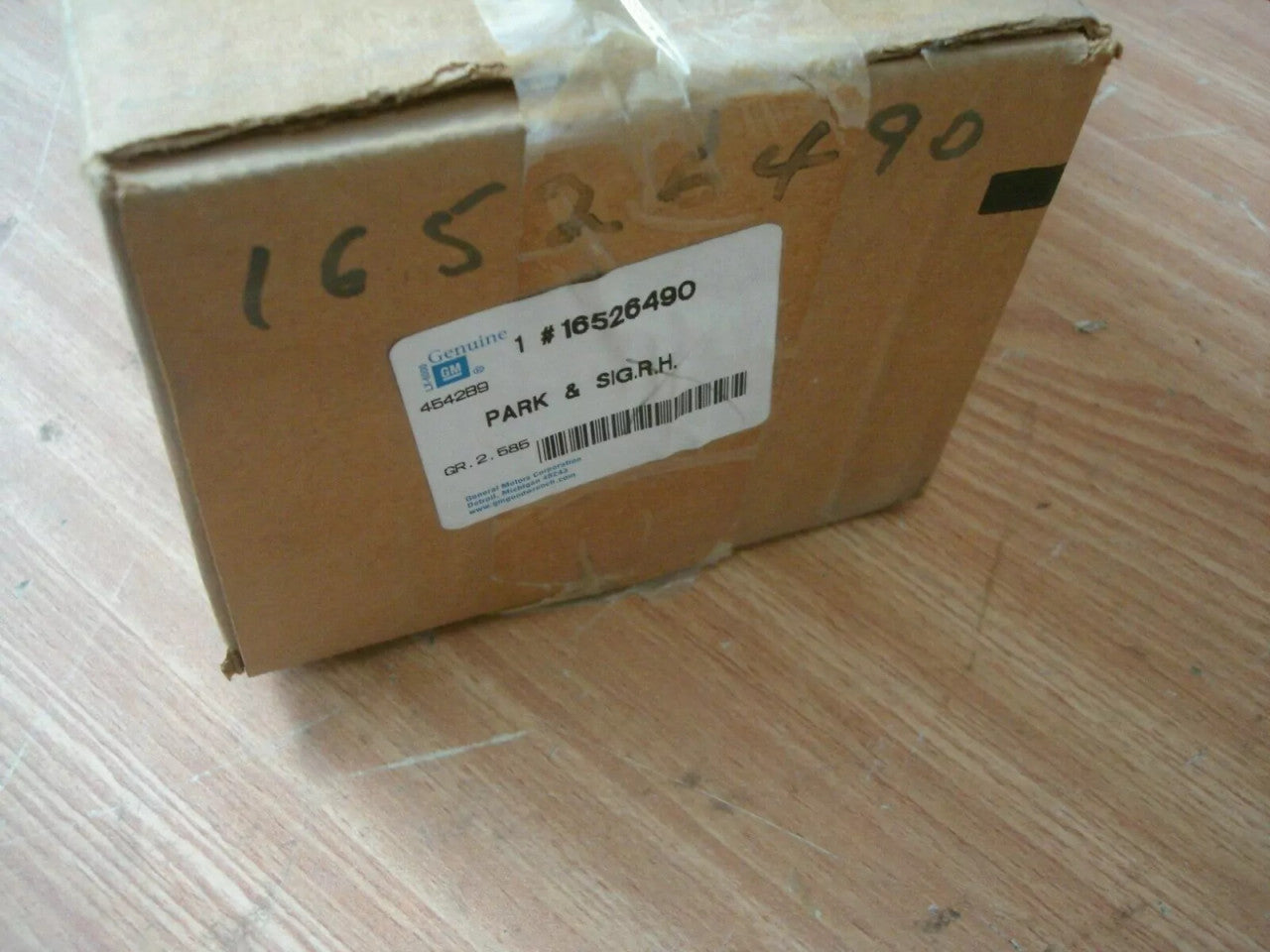 Indicator Turn Signal Front Right fits Chevrolet Blazer GMC Jimmy 4.3 16526490 View Right