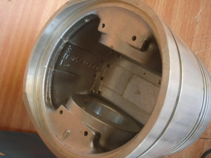 Piston Kit fits Bedford 466 70 115.89mm Bore STD 175-9564 View Upper