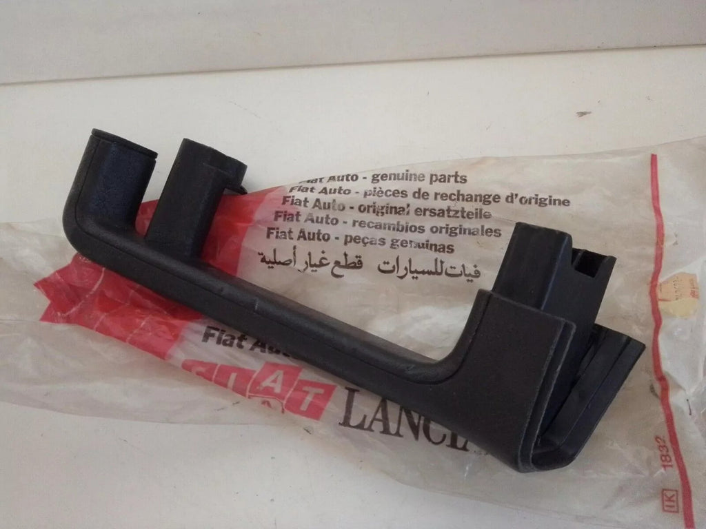 Door Pull Handle Right fits Lancia Delta 176242670 Genuine View Rear