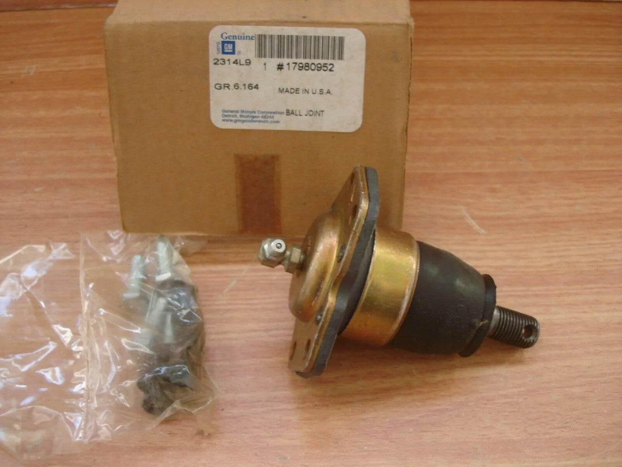 Ball Joint Upper fits Chevrolet Blazer GMC Jimmy 4.3 V6 17980952 Genuine View Front