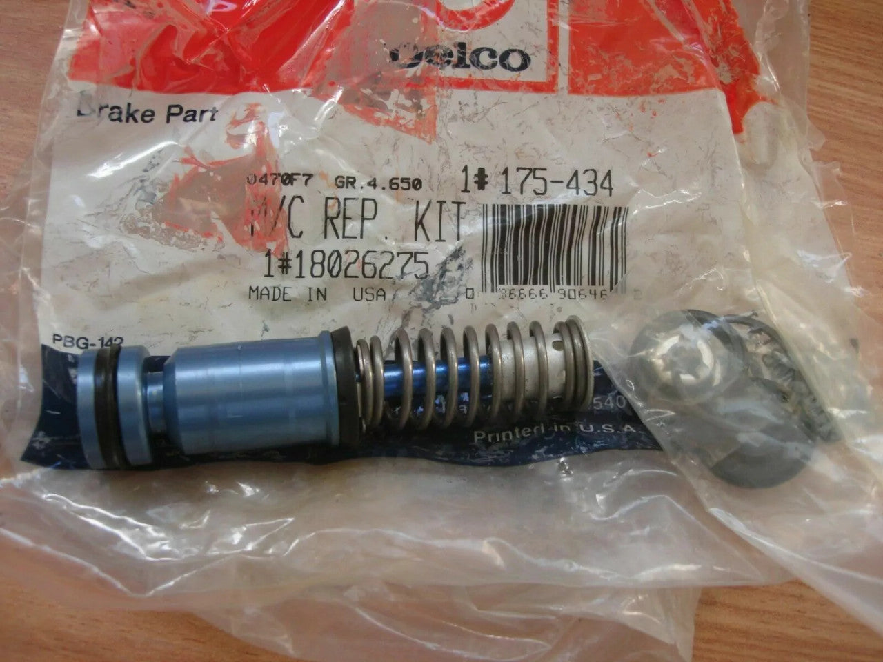 Brake Master Cylinder Repair Kit fits Chevrolet Blazer 4.3 V6 18026275 Genuine View Front