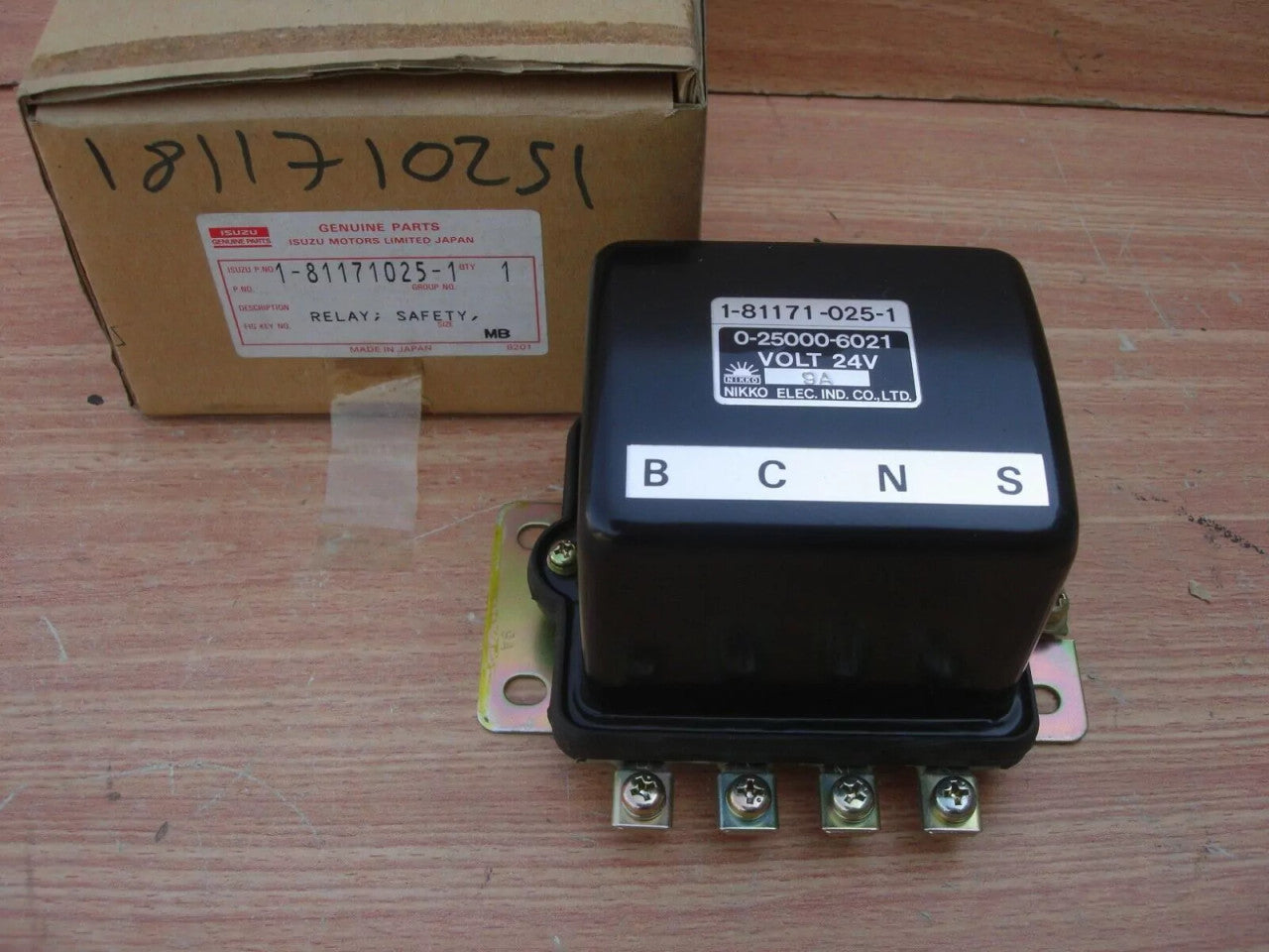 Starter Relay fits Isuzu Bus Truck Tractor Hitachi Excavator 6BD1 24V 1811710251 View Front