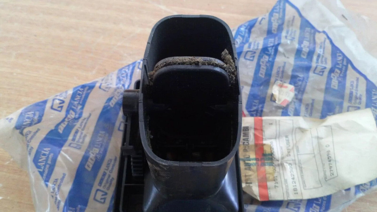 Air Vent fits Fiat Tempa 181242380 Genuine View Right