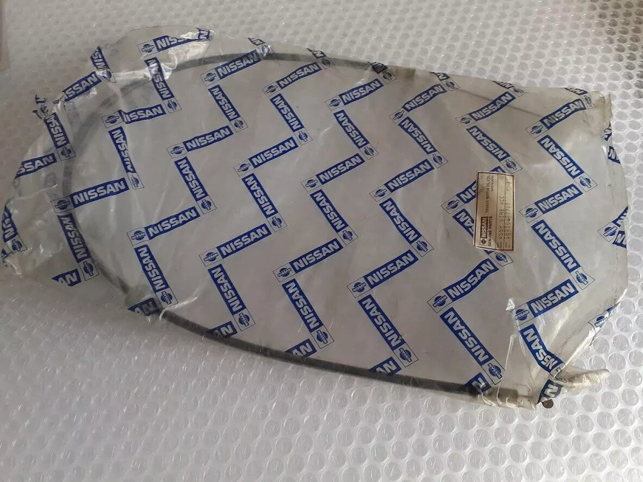 Accelerator Throttle Cable RHD fits Nissan Datsun B10 18200-27700 View Front