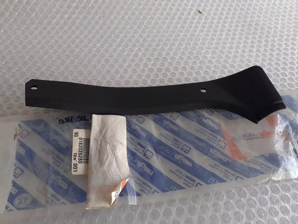 Interior Trim A Pillar Lower Left fits Fiat Uno Turbo 182025280 Genuine View Front