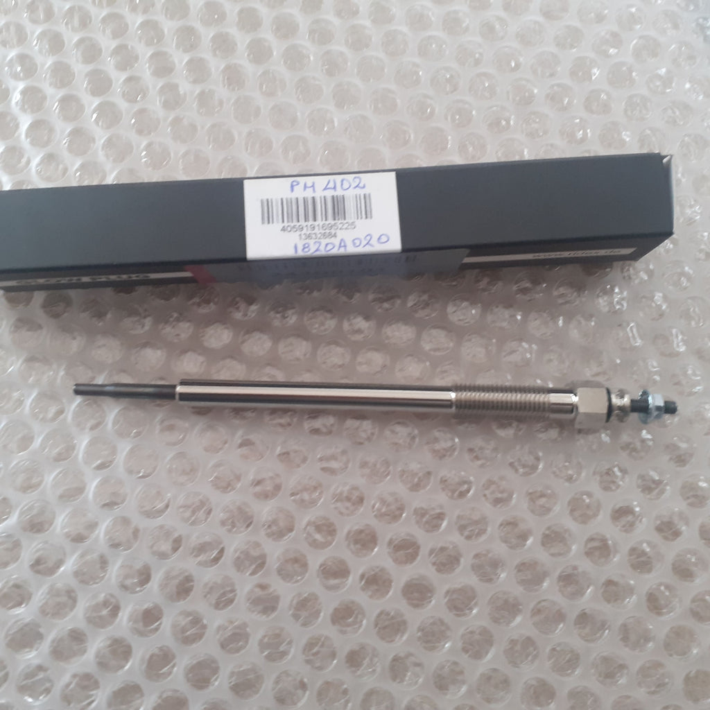4x Glow Plugs fits Mitsubishi L200 Triton Pajero DiD 1820A020 View Front