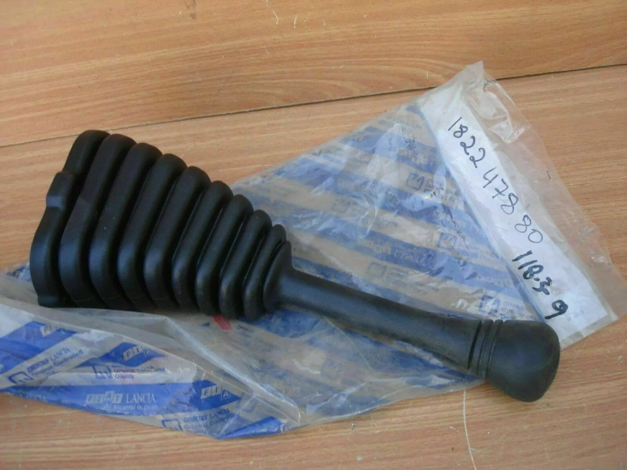 Shift Knob Gearstick fits Fiat Uno MR MS 182247880 Genuine View Front