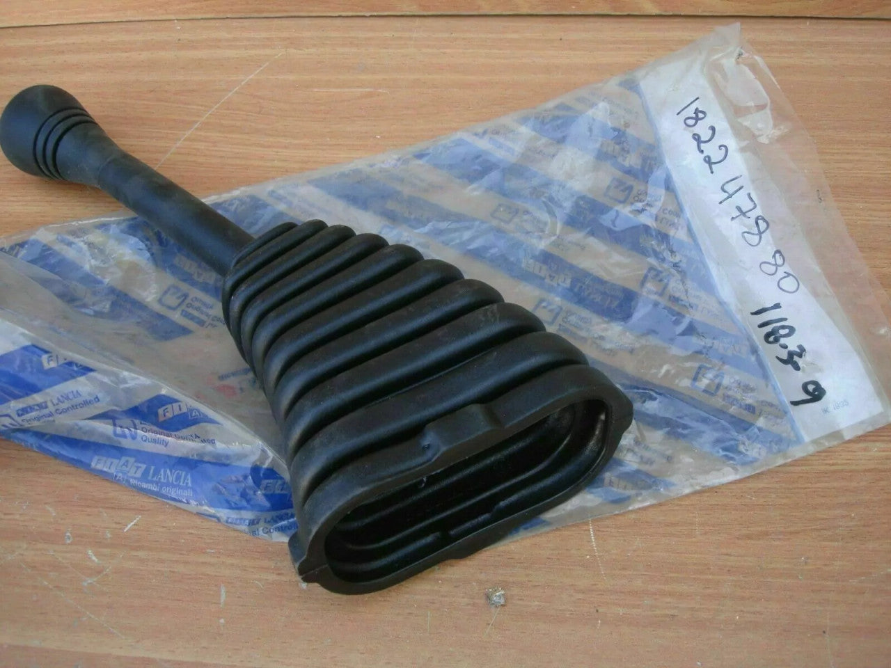Shift Knob Gearstick fits Fiat Uno MR MS 182247880 Genuine View Rear