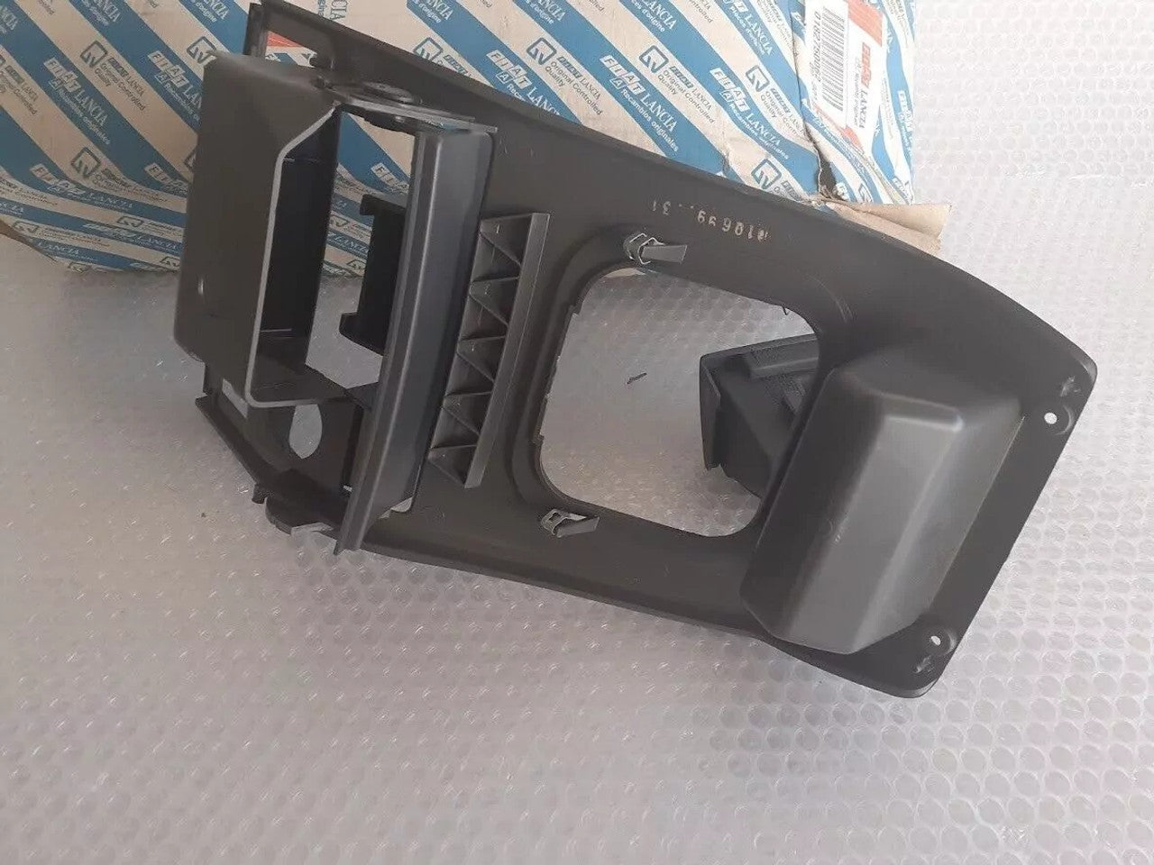 Center Console fits Fiat Punto 182750062 Genuine View Upper