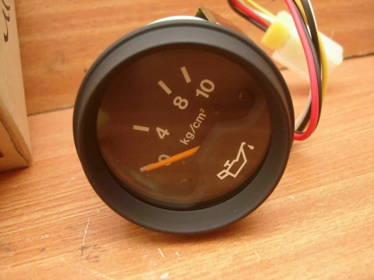 Oil Pressure Gauge fits Isuzu Truck Bus LV CTR CQR Hitachi Excavator Genuine 1831501800 View Rear