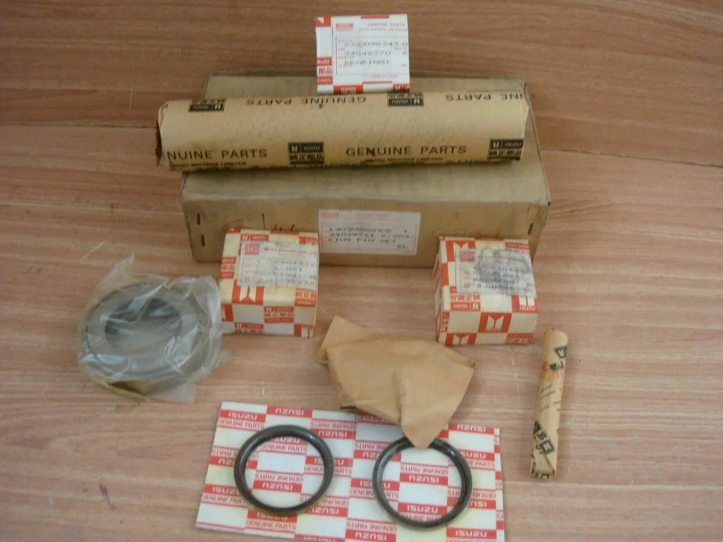 King Pin Kit fits Isuzu Truck Bus Lorry CVR FVR CQR CXZ FTR MV Genuine 1878300395 View Front