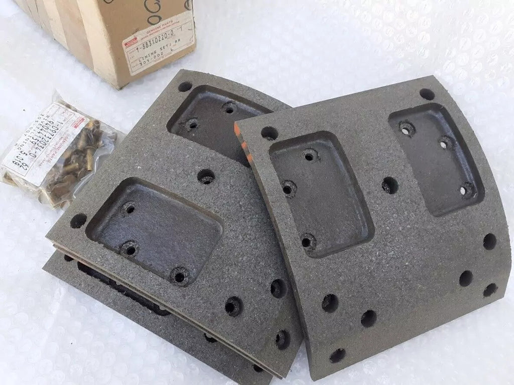 Brake Shoes Lining Set Rear fits Isuzu Truck Bus LT 1883102200 Genuine View Rear