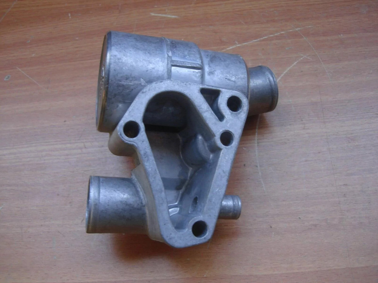 Thermostat & Housing fits Fiat Ritmo Diesel 19137105 View Left