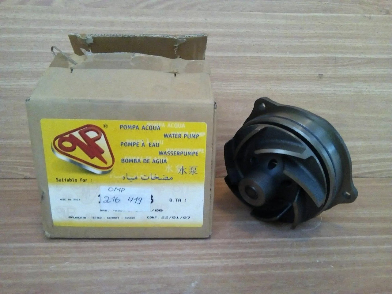 Water Pump fits New Holland Iveco FX300 FX350 FX450 8215.42.00 99445447 196.633 View Rear