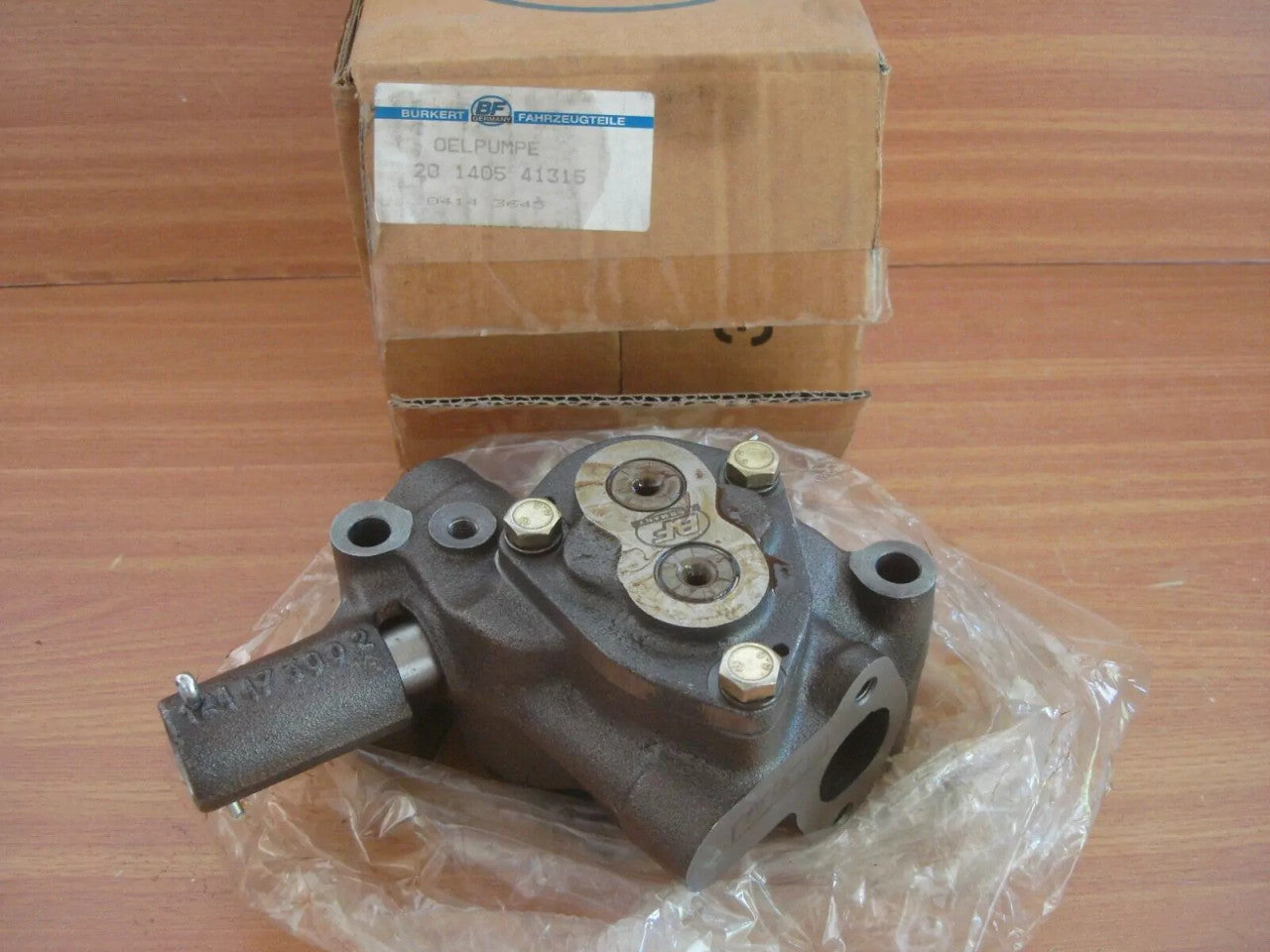 Oil Pump fits Deutz KHD BF10 F12 20140541315 View Front