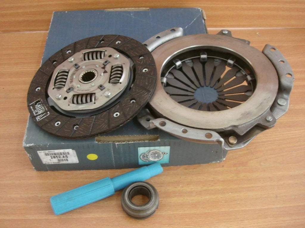 Clutch Kit fits Peugeot 206 2052A5 Genuine View Front