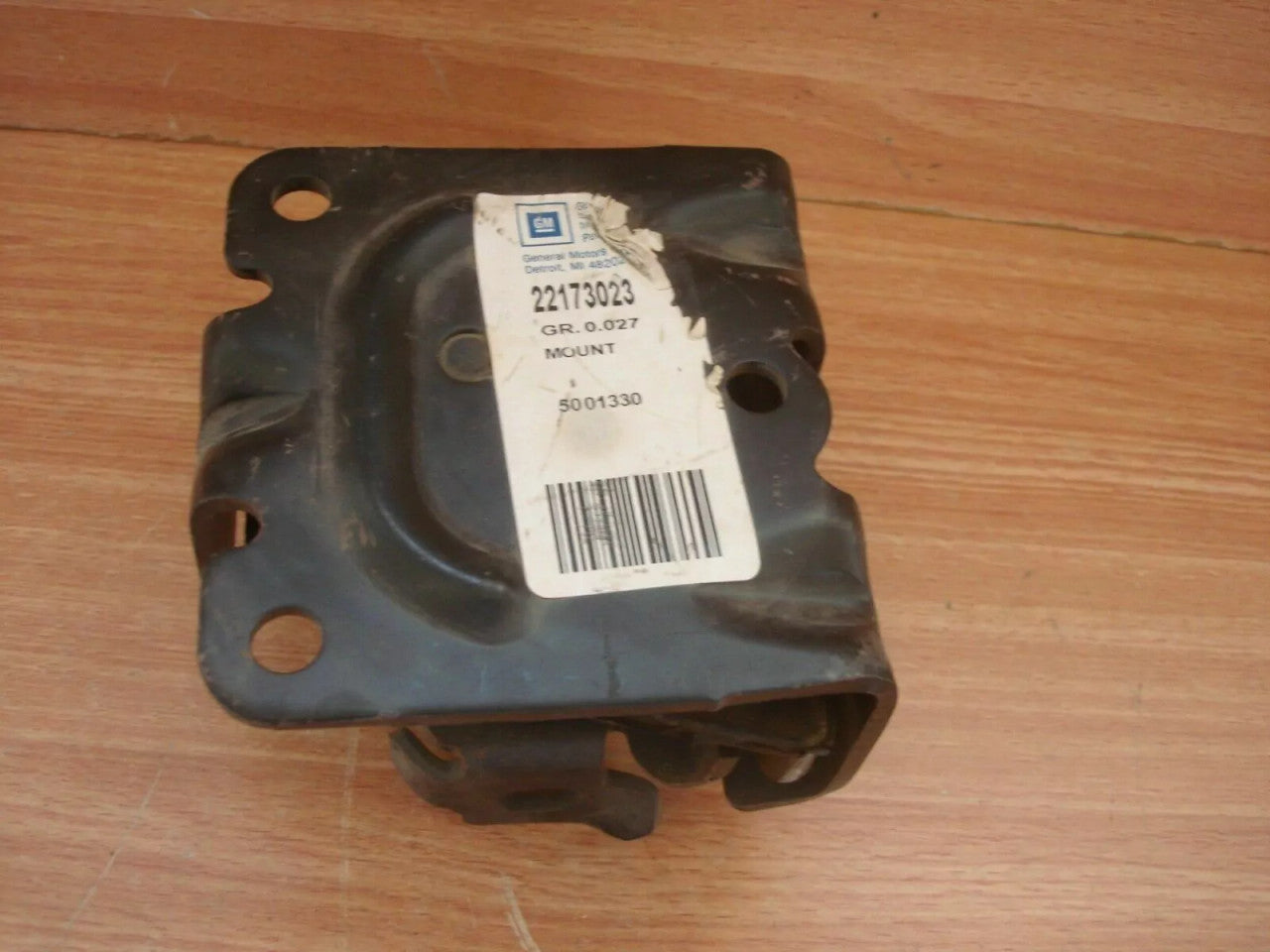 Engine Motor Mount fits Chevrolet Blazer GMC Jimmy 22173023 Genuine View Rear