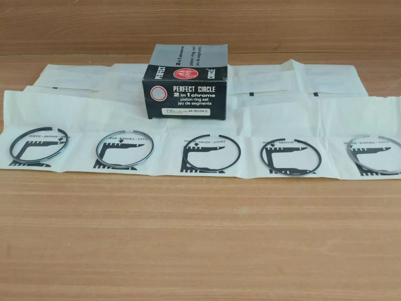 Piston Rings Set fits Nissan SD20 SD22 SD33 2.2D 3.3D 5 Rings Per Piston 83mm 23050/STD View Front