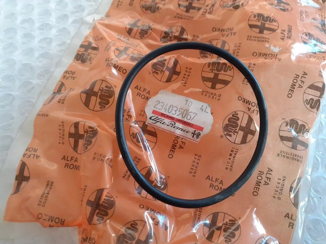 Oil Filter Base Oring Seal fits Alfa Romeo 75 155 164 GTV Lancia Kappa Thema 234035067 View Front
