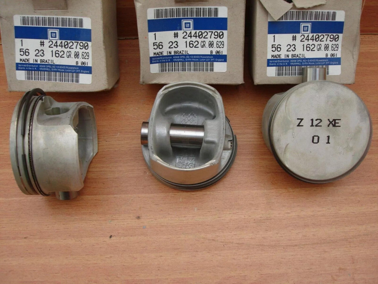 1x Piston fits Opel Vauxhall Corsa B C Tigra Astra G Zafira A STD Z12XE Z12XEP 24402790 View Front