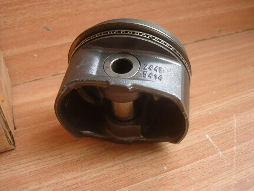 6x Pistons fits Opel Vauxhall Vectra B Omega B Y26SE STD 24405410 Genuine View Rear