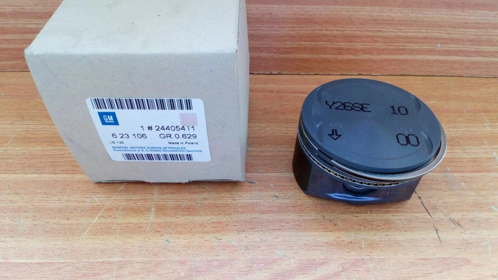 Piston STD fits Opel Vauxhall Vectra B Omega B Y26SE 24405411 Genuine View Front