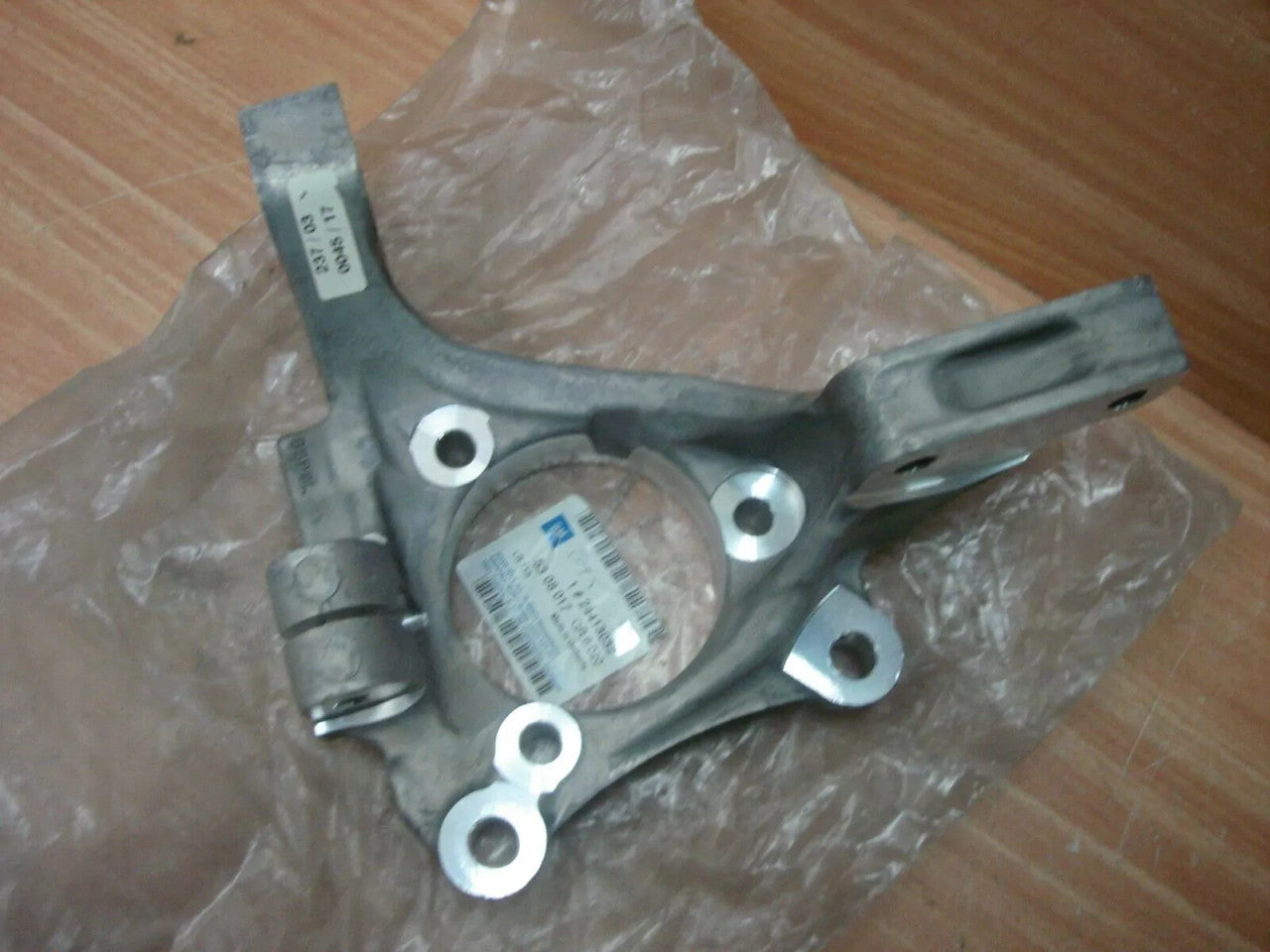 Steering Knuckle Left fits Opel Vauxhall Vectra C 24413032 Genuine View Rear