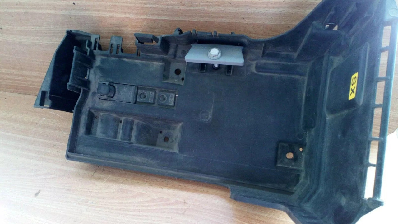 Battery Tray fits Opel Vauxhall Vectra C Signum 24413805 Genuine View Right