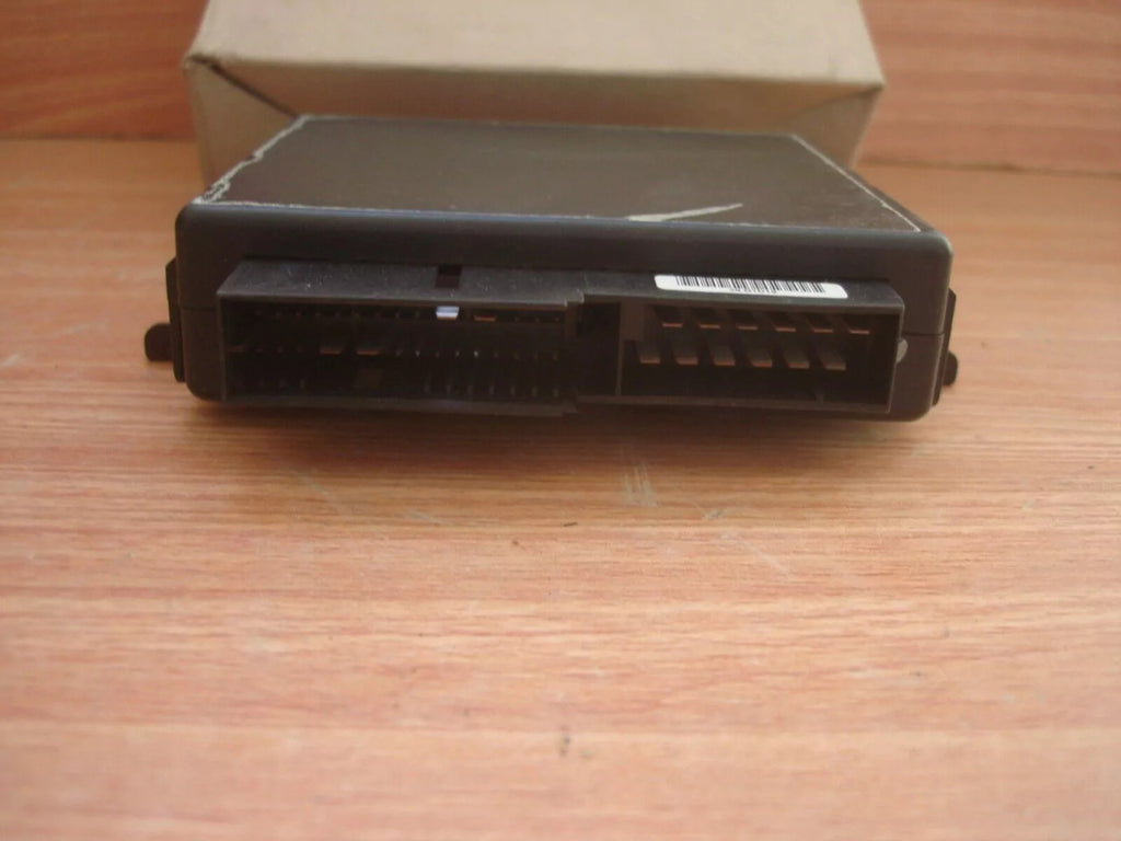 ECU Control Module Central Locking fits Opel Vauxhall Omega B Vectra B Genuine 24416615 View Right