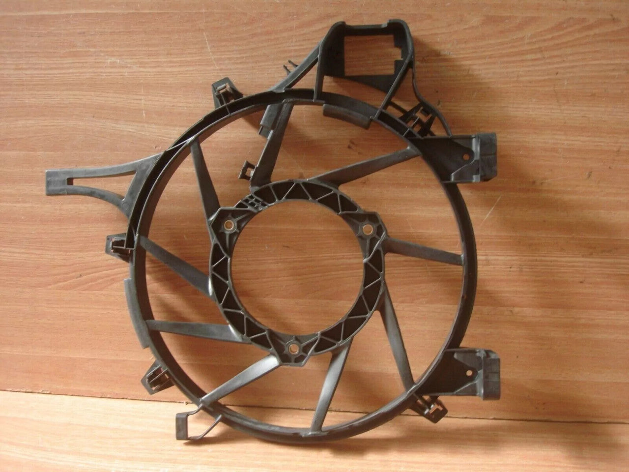 A/C Fan Shroud Cowl fits Opel Vauxhall Corsa C Y17DTL 24426582 Genuine View Right