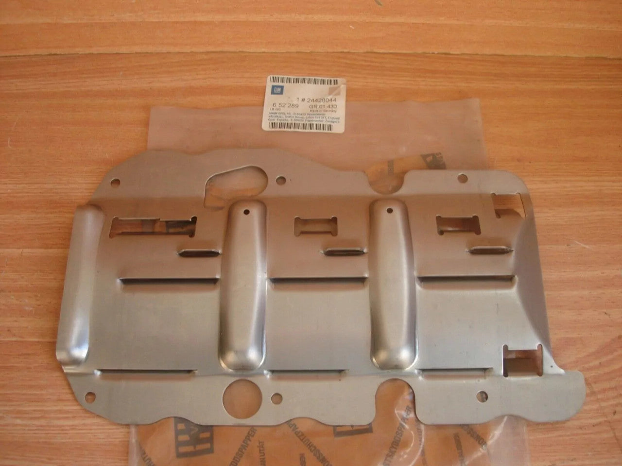 Oil Sump Pan Baffle fits Opel Vauxhall Z32SE Y26SE X25XE C25XE Genuine 24428044 View Rear